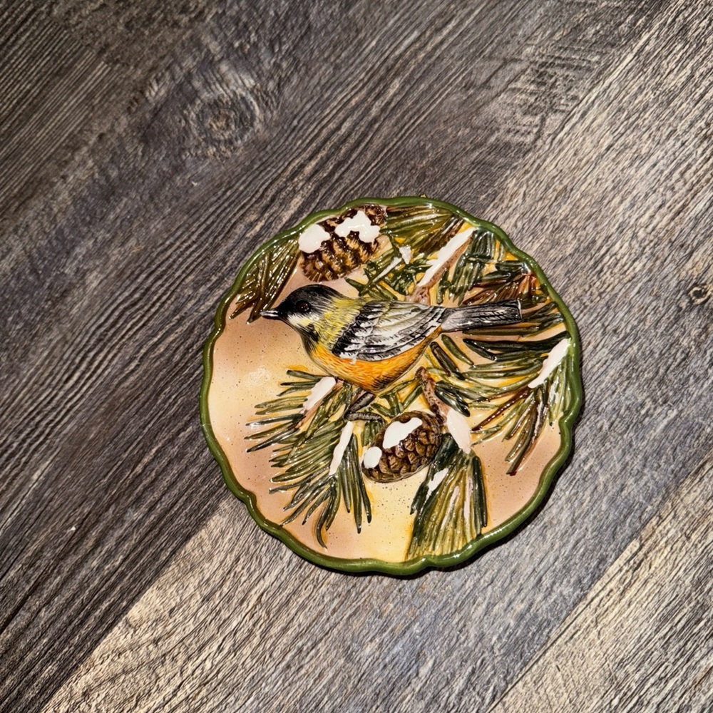 Decorative Bird Hanging Decor with Pine Design